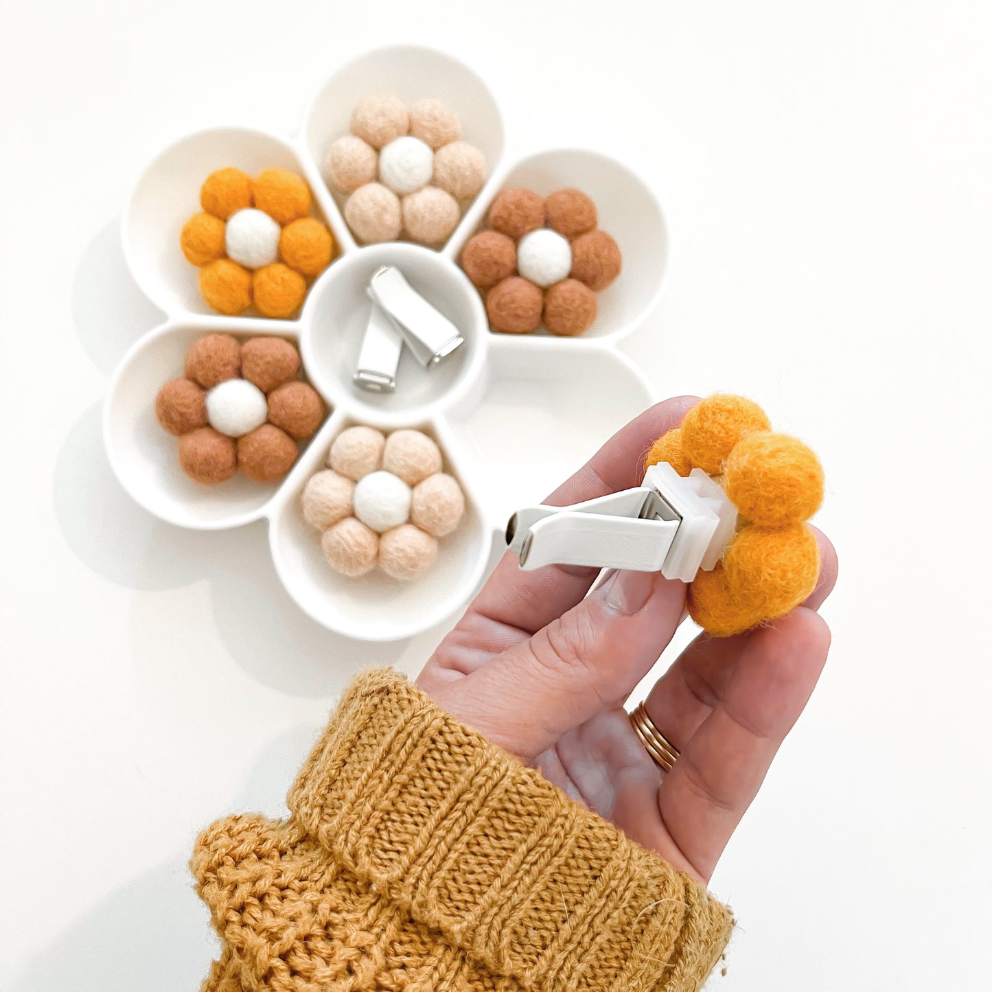 Daisy Flower Vent Clip