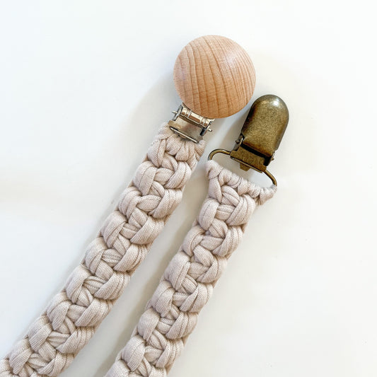 T-Shirt Yarn Pacifier Clip